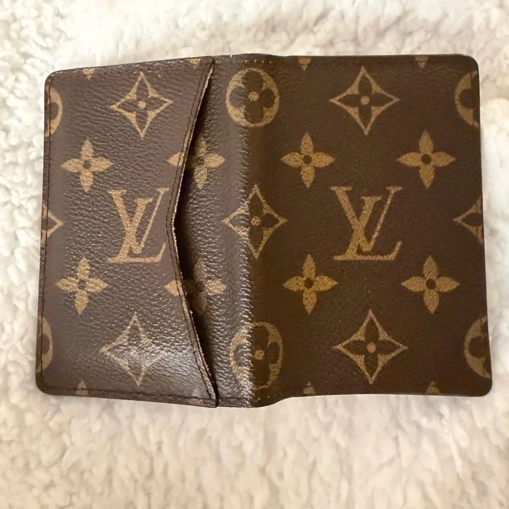 Brown Leather Card Holder - Picture 2 of 5